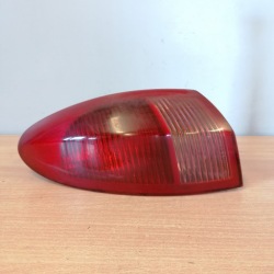 ALFA ROMEO 147 фонарь левый 46556349