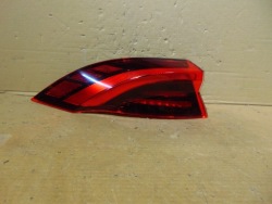 фонарь левый MASERATI GRECALE 06701573320