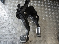 vw GOLF VII 7 r Педали газовый 5Q1723503H