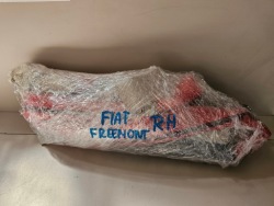 пиропатрон воздушная правая подушка подушки безопасности правый FIAT FREEMONT Dodge JOURNEY