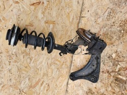 передний левый nissan PULSAR 1.2 14-