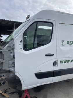 дверь левая передняя renault MASTER III 3 IV 4 10-23R
