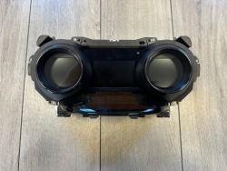 TOYOTA YARIS CROSS спидометр часы