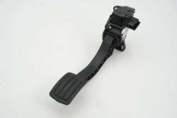 педаль газа peugeot 308 9674829180