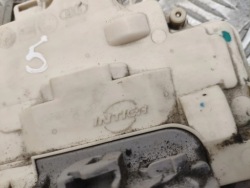 замок двери левый перед Audi A4 B8 A5 8J2837015A 8P