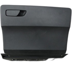 бардачок пассажира Audi Q2 81A 81B857035B