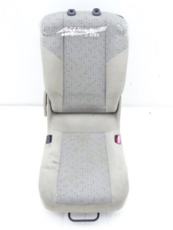 SCENIC II 03-09 кресло 2 второй середина