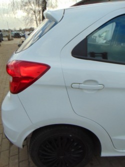 FORD KA+ PLUS 2018 крыло заднее правое порог