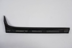 молдинг спойлер задний правый vw PASSAT B8 3G9805946
