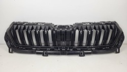 -решетка радиатора SKODA KAROQ 57A рестайлинг 2022-
