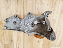 Audi A4 B6 B7 2.0 b Alt лапа генератора 06D903143C
