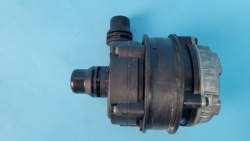 MERCEDES EQA 250 21r дополнительно водяной насос A0005002686