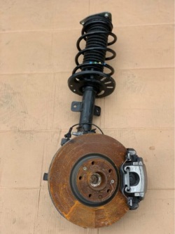 поворотный кулак, цапфа правая C5 AIRCROSS