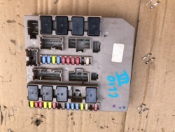 блок предохранителей renault CLIO III 05-08