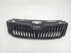 SKODA RAPID 2012 -> решетка радиатора 5JA853668