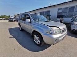 nissan X-TRAIL стекло двери - переднее левое 2005 2.2л