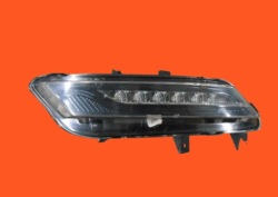 LINCOLN MKZ II 2013 ГАЛОГЕН правая led