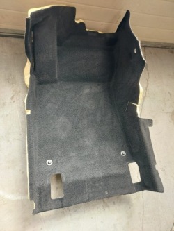 ковер передний левый MERCEDES W177