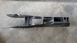 тунель середина Audi A3 8P oe европа 8P1863244
