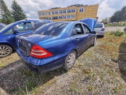 mercedes-benz петля передних Двери - Передний 2001 2.0л