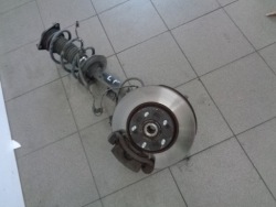 поворотный кулак, цапфа правая Hyundai IX35 1.7 2012 год