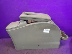 renault SCENIC II Grand 03-06 подлокотник тунель середина