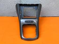 opel ASTRA K V тунель середина рамка кнопки оригинал