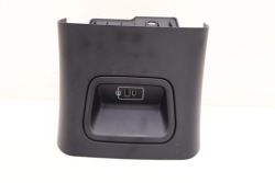 MASERATI GRECALE панель usb C 670167290