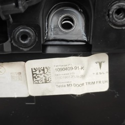 обивка дверные карты перед левый tesla Модель 3 23- 1105093-00-F