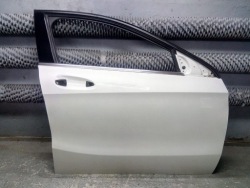 MERCEDES W176 дверь передняя оригинал 650