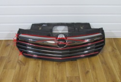 решетка радиатора opel Vivaro II 2 b 14-