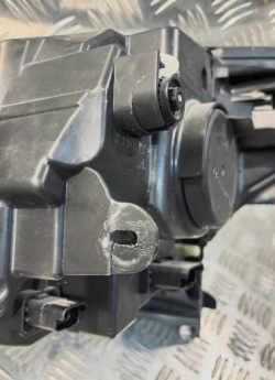 260102734 r renault CAPTUR led фара правая