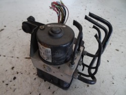 насос ABS volvo S40 II 30736588