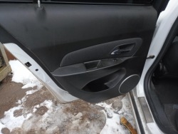карта дверная обивка левых передних Двери Chevrolet CRUZE 2013 год