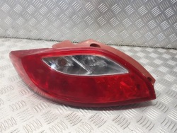 фонарь левый mazda 2 DE 1.3 D65151160