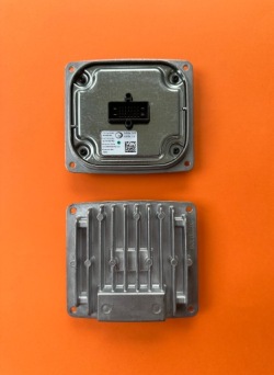 090.000001904 CITROEN C5 AIRCROSS Конвертер модуль oem led