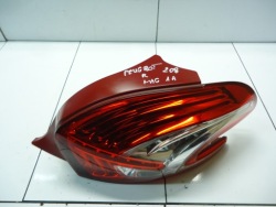 peugeot 208 фонарь правый 9672628280