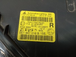 Фара правая Би-ксенон европа SKODA OCTAVIA III универсал 12-16 5E1941016B