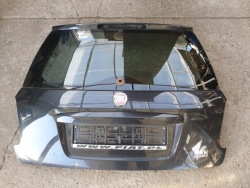 задняя крышка багажника стекло FIAT SEDICI 2006- с 2011 року