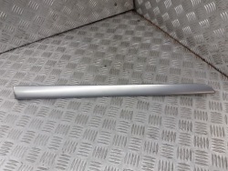 Audi OE 8E0867419G молдинг двери задняя л