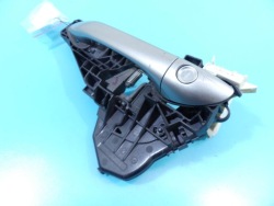 ручка двери левая внешний MERCEDES a W169 748U