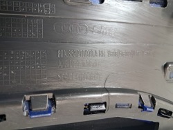 Audi Q5 80A II молдинг накладка дверь правая задняя 80A853970A