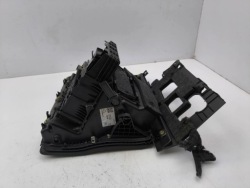 Audi Q2 - 2022 бардачок / комплект