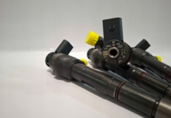 форсунка Audi A3 8V 1.6 tdi 12-19 04130277G 0445110477