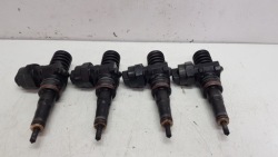 volkswagen oe 038130073AA насос форсунка