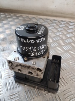 насос ABS volvo V40 V50 S40 30736589A 30736588