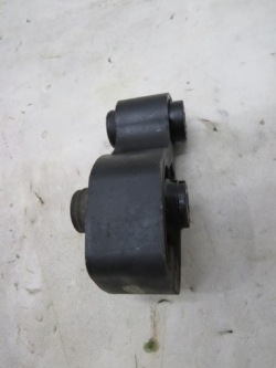 лапа подушка Двигателя mazda 3 BM 2.2 d