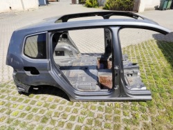 vw TOURAN 5T 2019ROK четверть крыло задний правый LR7H