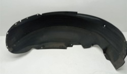 подкрылки пластиковая задний правый vw TOUAREG и 7L 7L6810972A