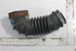 труба впуск Воздух R2AJ13221 mazda 3 II 2.2d 08-